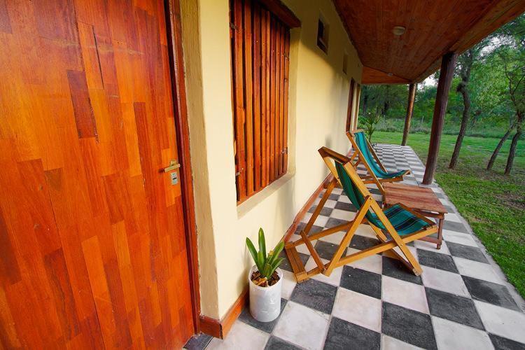 Posada El Yacare Colonia Carlos Pellegrini  Rum bild