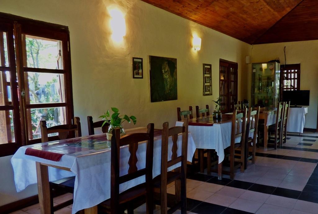 Posada El Yacare Colonia Carlos Pellegrini  Exteriör bild